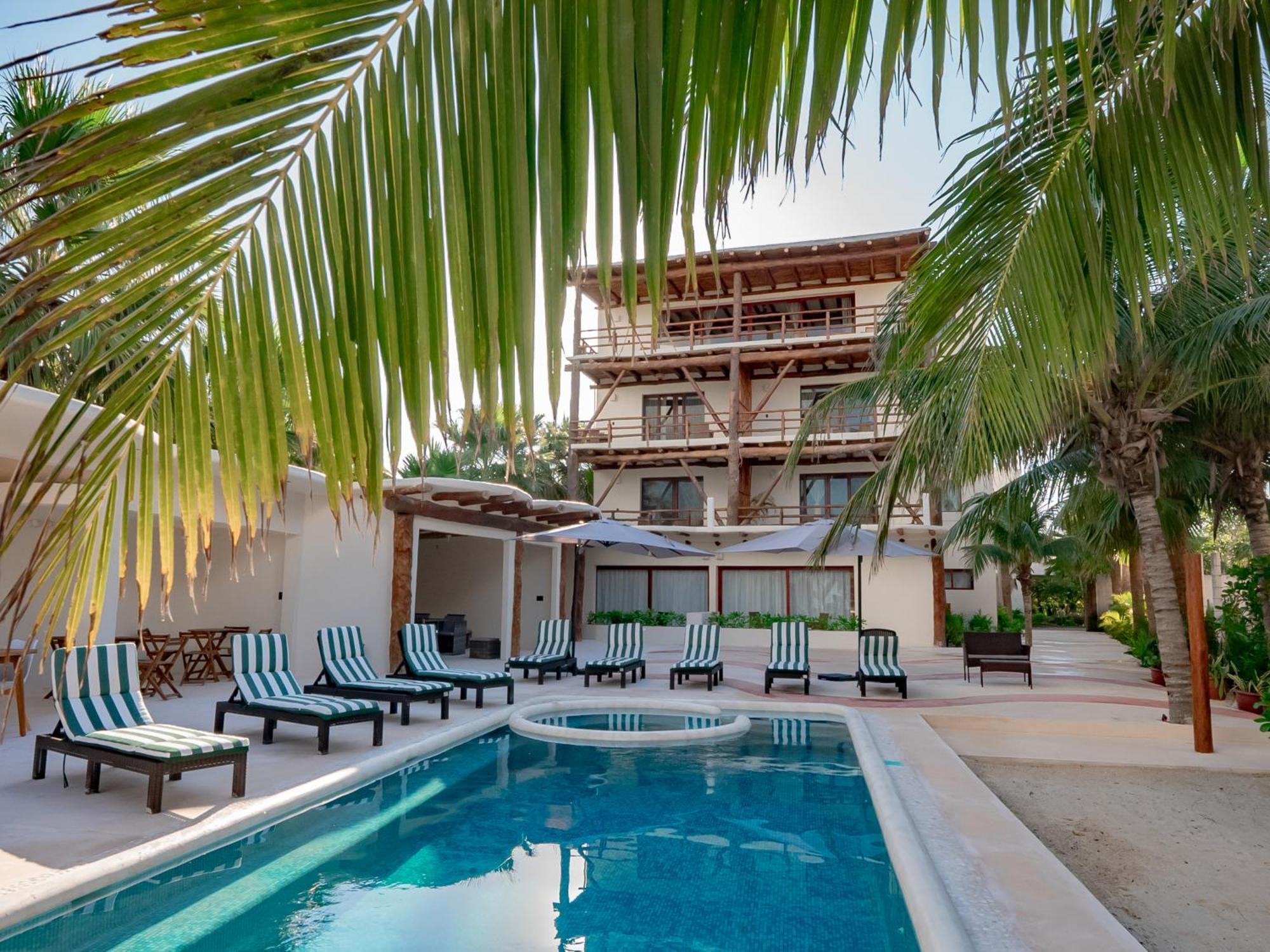 Beach Front Hotel Boutique Dk House Isla Holbox Bagian luar foto
