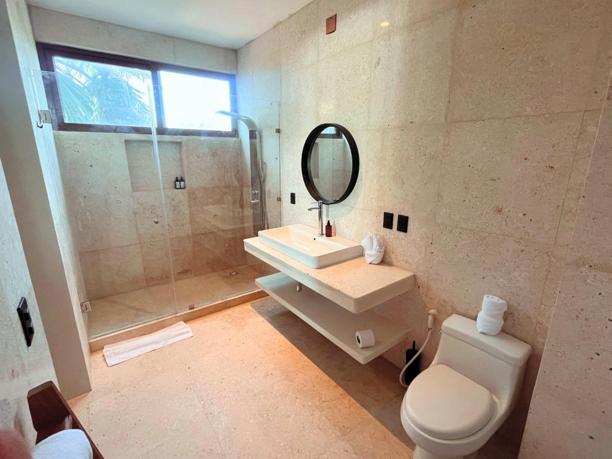 Beach Front Hotel Boutique Dk House Isla Holbox Bagian luar foto